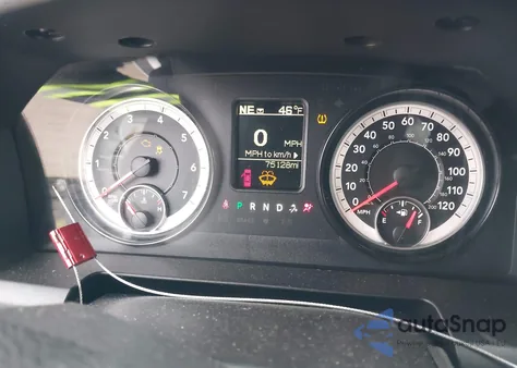 2016 Ram 2500 Big Horn z USA, uszkodzony, nr VIN 3C6UR5DJ4GG281854